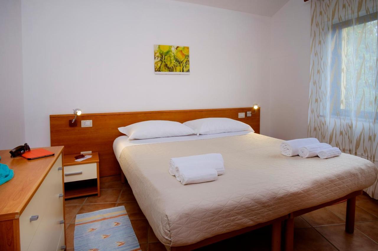 Residence Appartamenti Caffarena 아르바탁스 외부 사진
