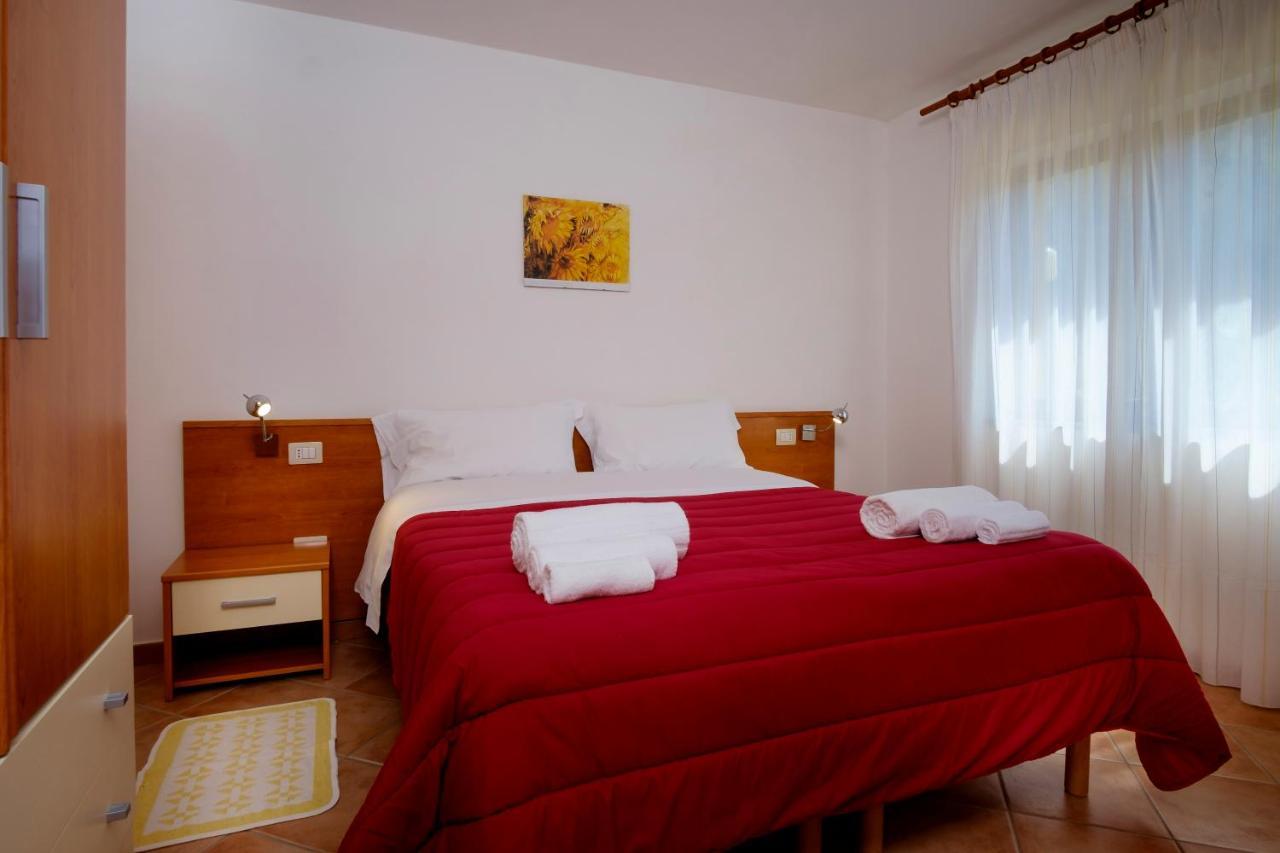 Residence Appartamenti Caffarena 아르바탁스 외부 사진