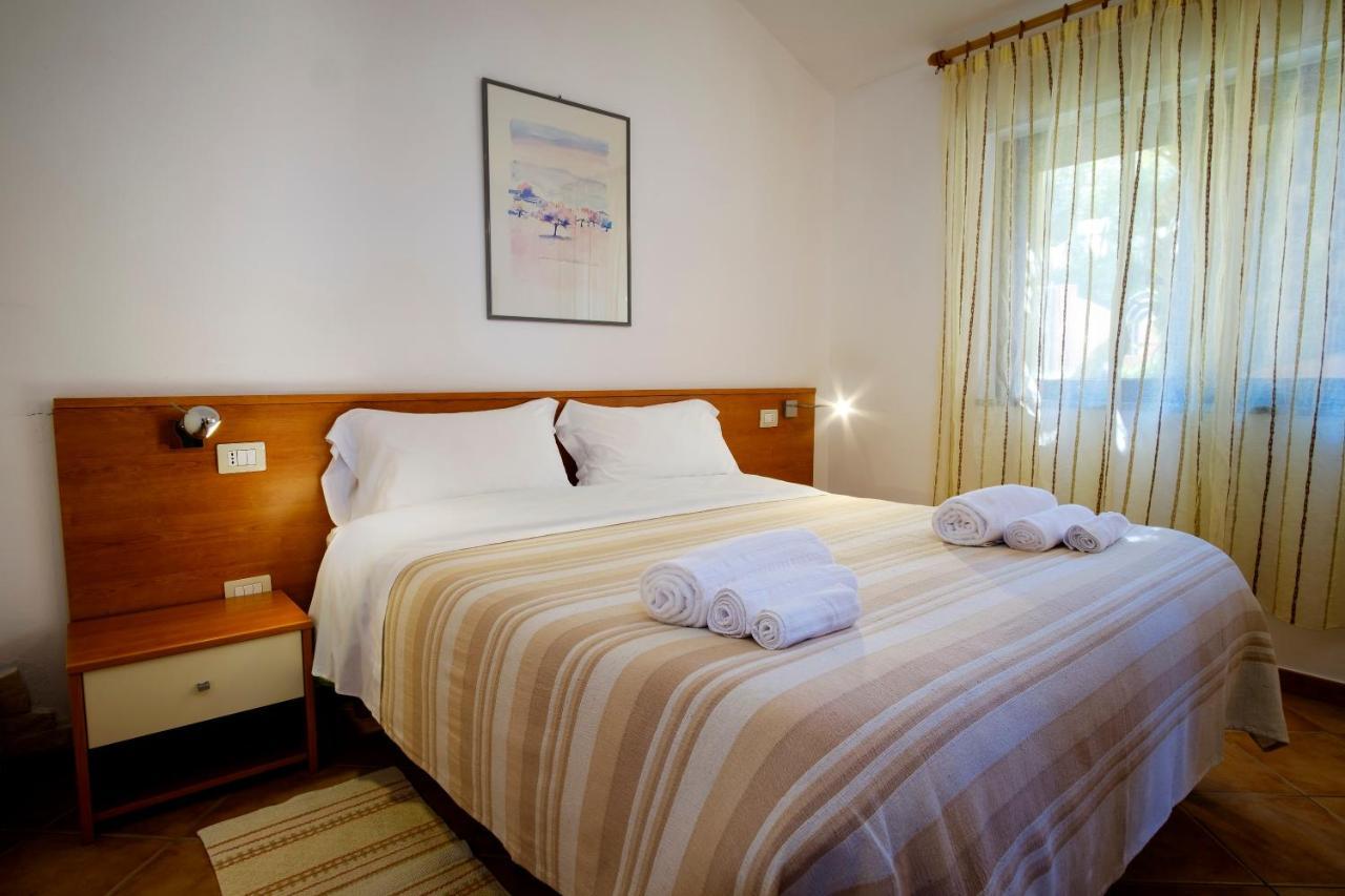 Residence Appartamenti Caffarena 아르바탁스 외부 사진