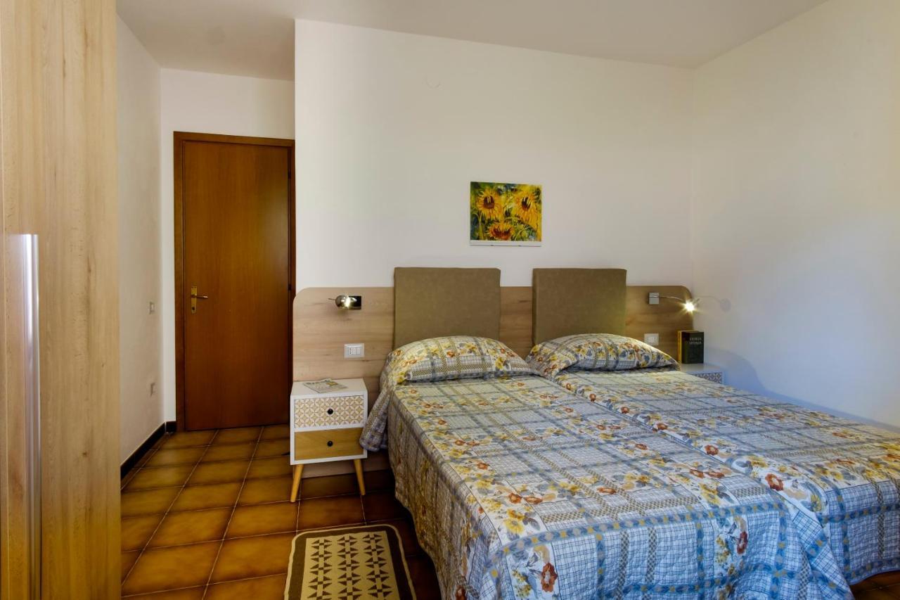 Residence Appartamenti Caffarena 아르바탁스 외부 사진